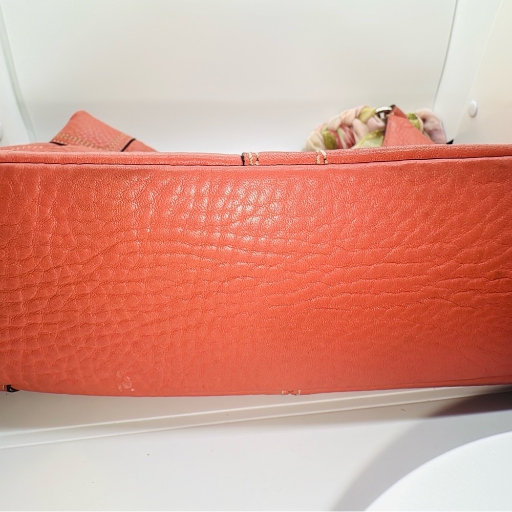 Coach. Hamilton Salmon Pink Coach bag.​​ - Picture 3 of 11